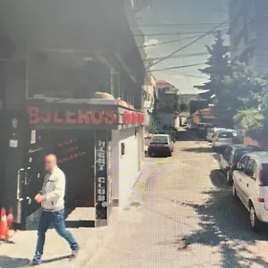 Hygge , Tirana Albanien